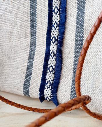 Sac Bandoulière SUMMER Coton tissé teint écru et rayures grises – Image 3