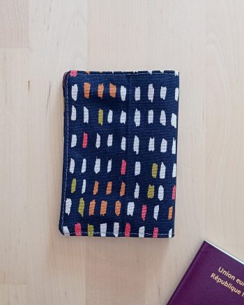 Protège Passeport TRAVEL Dotty Noir multico – Image 2