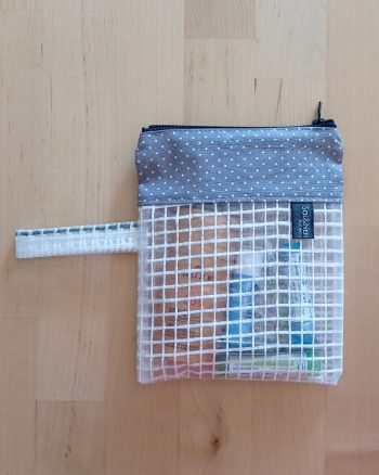 pochette de voyage upcycle transparente maquillage produits de beauté