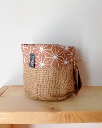 Cache-pot FLORA Ø9cm Toile de Jute / Asanoha curry – Image 5