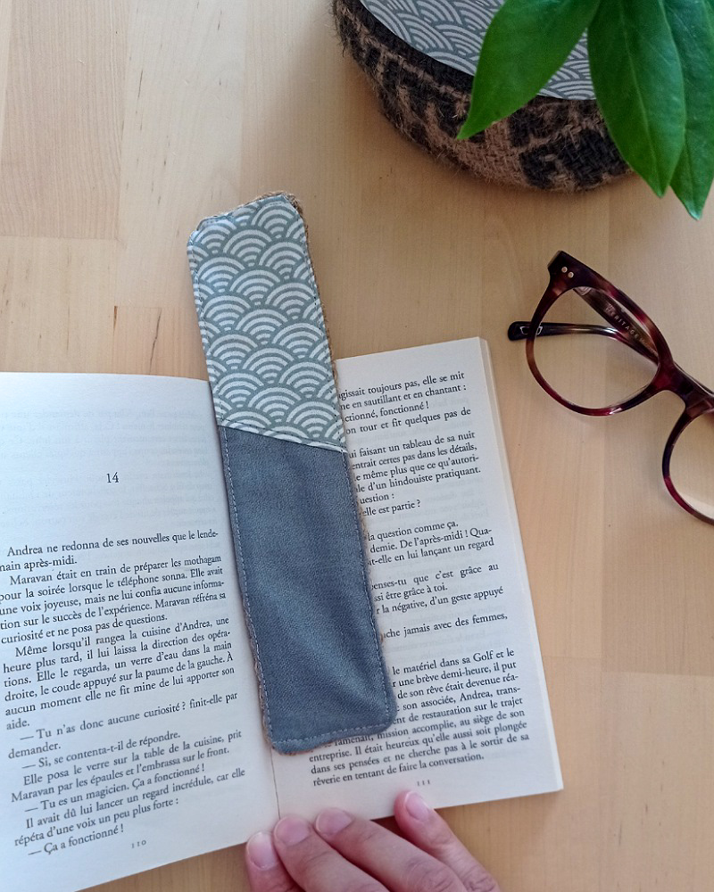 Marque page en tissu UPCYCLE Sushi gris